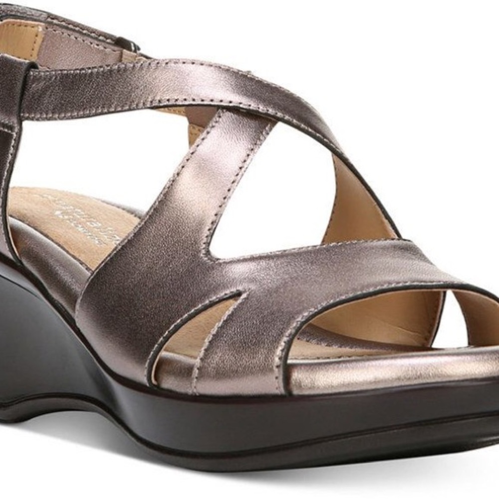 Naturalizer Villette strappy sandal metallic bronze size 9.5